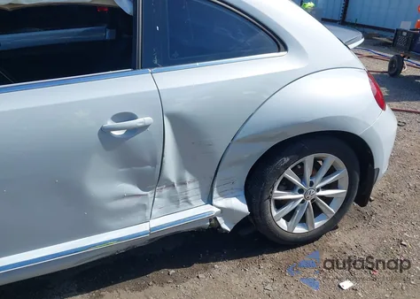 2018 Volkswagen Beetle 2.0T Se from USA, damaged, VIN 3VWJD7AT7JM714827